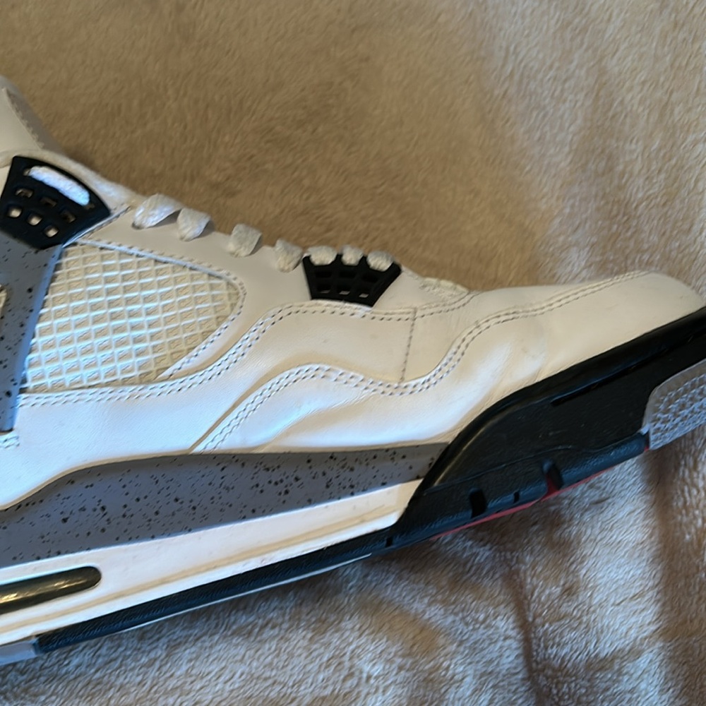 🔥White cement Jordan 4’s - Picture 7 of 7